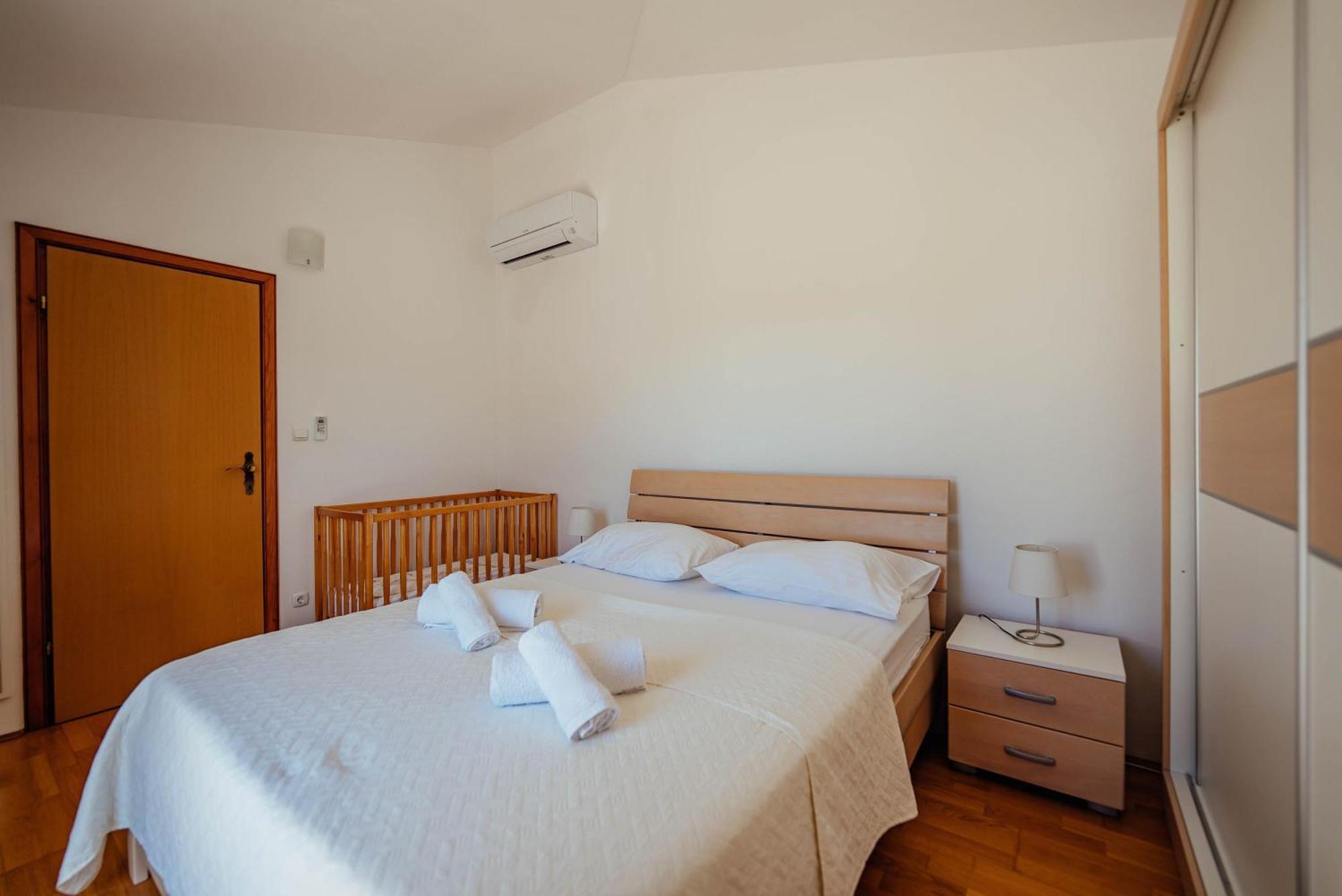Villa Latica Donji Proložac Eksteriør bilde